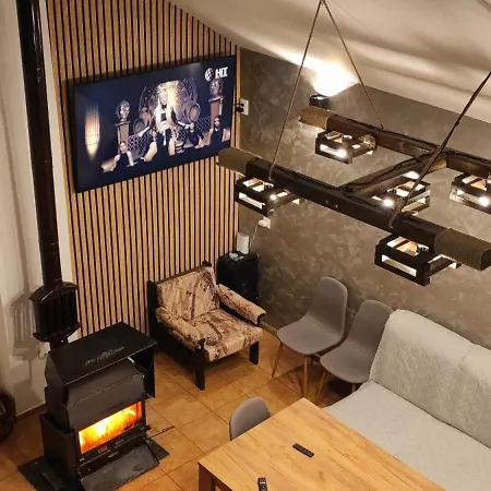 балканъ 招待所 丘斯滕迪尔