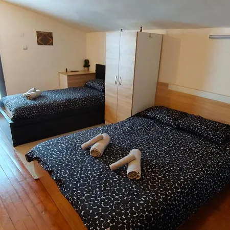 招待所 балканъ 丘斯滕迪尔